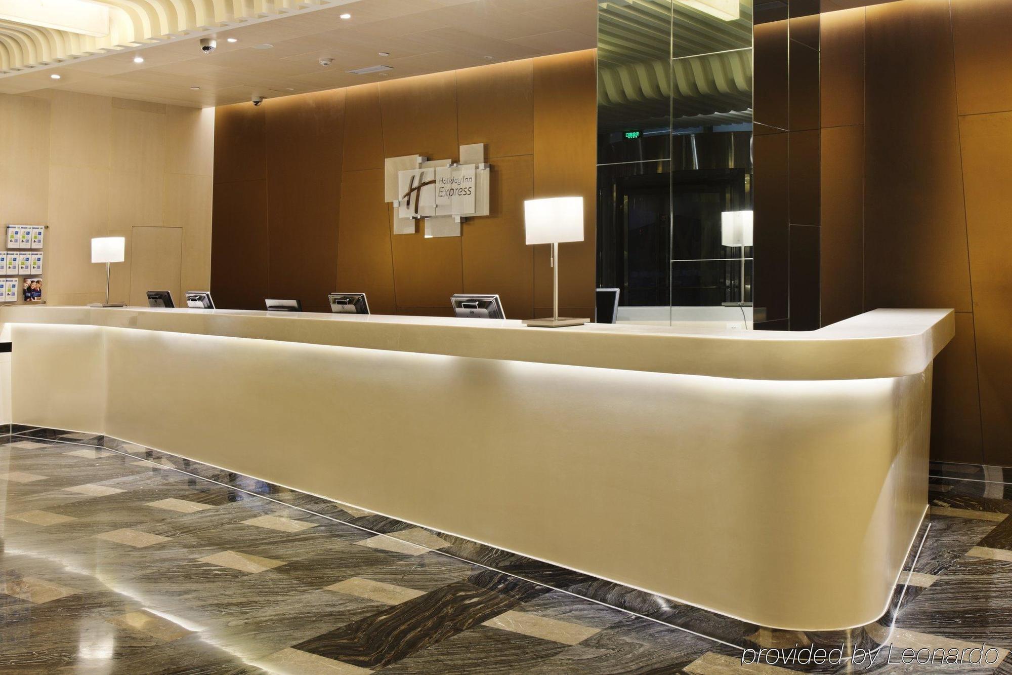 Holiday Inn Express Shanghai New Hongqiao, An Ihg Hotel Εξωτερικό φωτογραφία